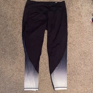 Victoria’s Secret Sport XL knockout leggings